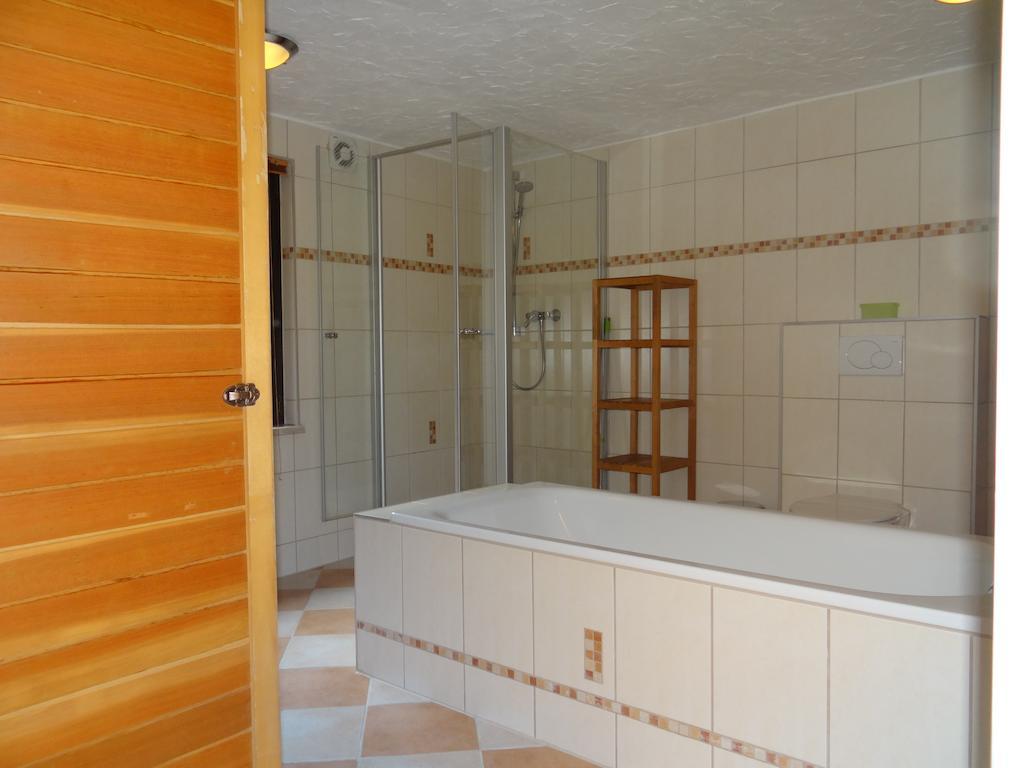 Haus Am Bachgasse - Haus Von 1777 Mit Sauna Zell an der Mosel Zewnętrze zdjęcie