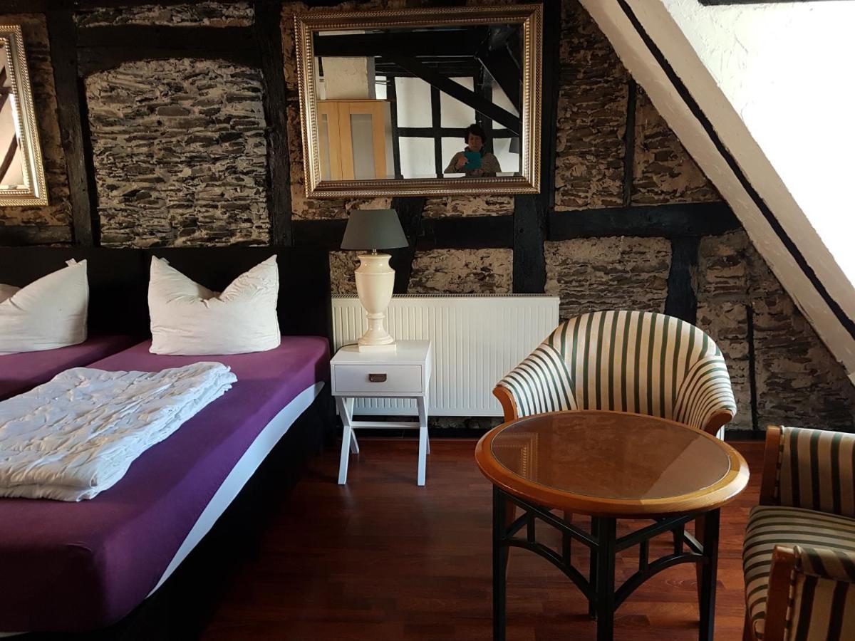 Haus Am Bachgasse - Haus Von 1777 Mit Sauna Zell an der Mosel Zewnętrze zdjęcie